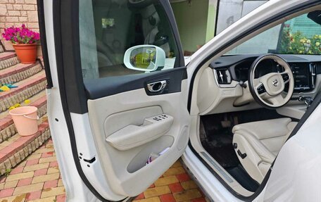 Volvo XC60 II, 2018 год, 3 600 000 рублей, 9 фотография