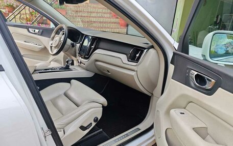 Volvo XC60 II, 2018 год, 3 600 000 рублей, 12 фотография
