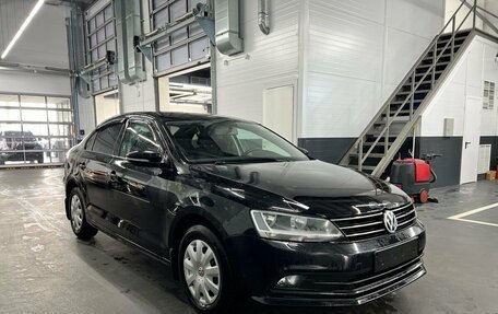 Volkswagen Jetta VI, 2015 год, 865 000 рублей, 3 фотография