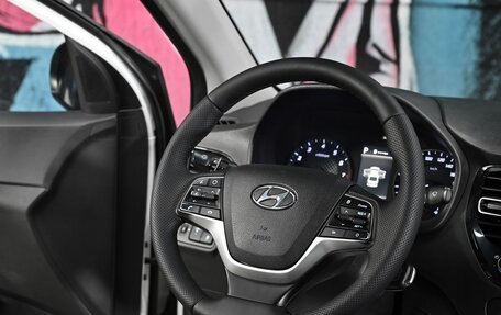 Hyundai Solaris II рестайлинг, 2021 год, 1 355 000 рублей, 8 фотография