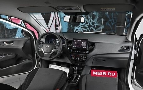 Hyundai Solaris II рестайлинг, 2021 год, 1 355 000 рублей, 12 фотография