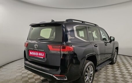 Toyota Land Cruiser, 2022 год, 13 000 000 рублей, 5 фотография