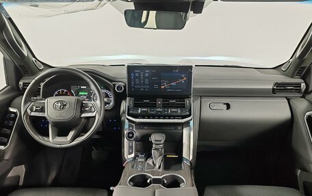 Toyota Land Cruiser, 2022 год, 13 000 000 рублей, 14 фотография