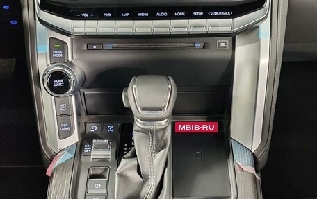 Toyota Land Cruiser, 2022 год, 13 000 000 рублей, 23 фотография