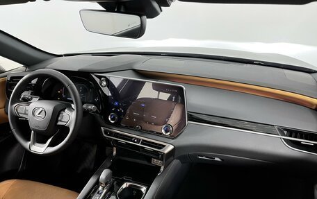 Lexus RX IV рестайлинг, 2024 год, 12 390 000 рублей, 11 фотография