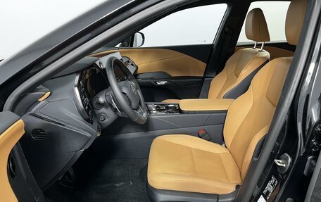 Lexus RX IV рестайлинг, 2024 год, 12 390 000 рублей, 16 фотография