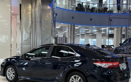 Toyota Camry, 2018 год, 2 695 000 рублей, 2 фотография