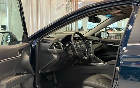 Toyota Camry, 2018 год, 2 695 000 рублей, 14 фотография