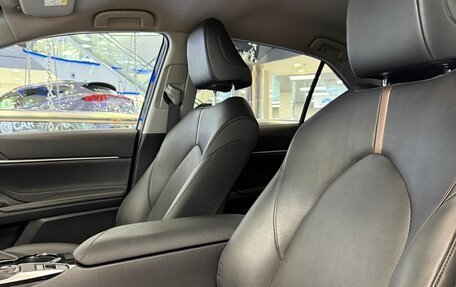 Toyota Camry, 2018 год, 2 695 000 рублей, 15 фотография
