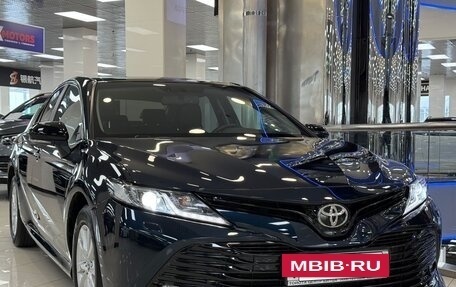 Toyota Camry, 2018 год, 2 695 000 рублей, 7 фотография