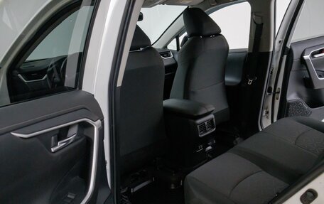Toyota RAV4, 2020 год, 3 395 000 рублей, 13 фотография