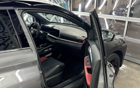 Geely Coolray I, 2023 год, 2 100 000 рублей, 6 фотография