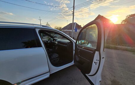 Volkswagen Touareg III, 2017 год, 3 200 000 рублей, 4 фотография