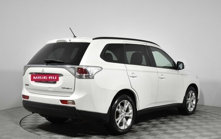 Mitsubishi Outlander III рестайлинг 3, 2013 год, 1 498 000 рублей, 5 фотография