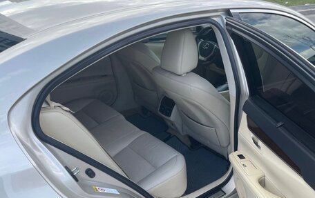 Lexus ES VII, 2012 год, 1 995 000 рублей, 20 фотография