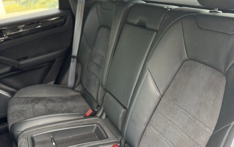 Porsche Cayenne III, 2021 год, 20 000 000 рублей, 9 фотография