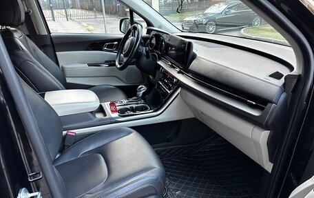 KIA Carnival, 2022 год, 2 650 000 рублей, 10 фотография