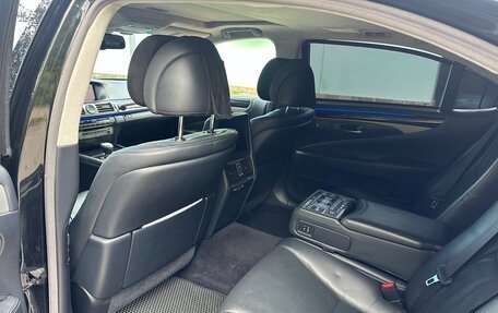Lexus LS IV, 2012 год, 3 000 000 рублей, 13 фотография