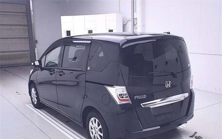 Honda Freed I, 2012 год, 867 000 рублей, 2 фотография