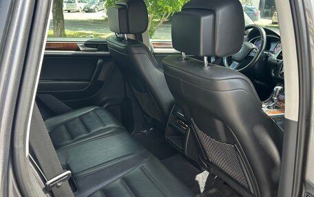 Volkswagen Touareg III, 2012 год, 2 339 999 рублей, 14 фотография