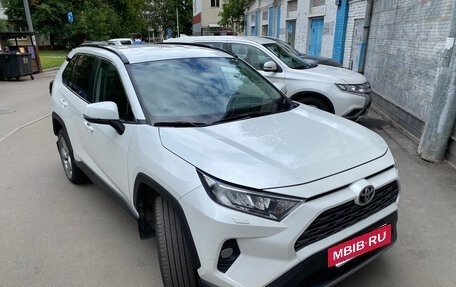 Toyota RAV4, 2021 год, 2 900 000 рублей, 6 фотография