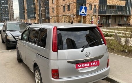 Toyota ISis I, 2008 год, 950 000 рублей, 2 фотография
