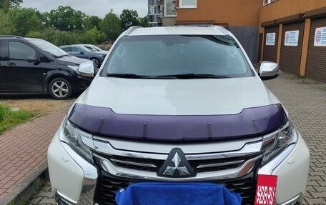 Mitsubishi Pajero Sport III рестайлинг, 2017 год, 3 100 000 рублей, 6 фотография