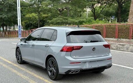 Volkswagen Golf VIII, 2022 год, 2 030 000 рублей, 2 фотография