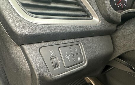 Hyundai Solaris II рестайлинг, 2018 год, 1 200 000 рублей, 9 фотография