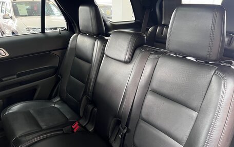 Ford Explorer VI, 2012 год, 1 195 000 рублей, 11 фотография
