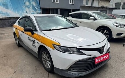 Toyota Camry, 2021 год, 1 650 000 рублей, 1 фотография