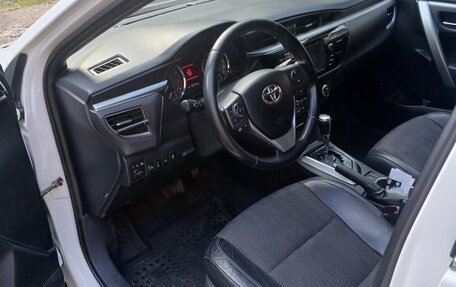 Toyota Corolla, 2013 год, 1 100 000 рублей, 12 фотография