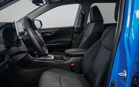 Toyota RAV4, 2021 год, 3 499 000 рублей, 8 фотография