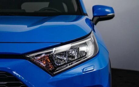 Toyota RAV4, 2021 год, 3 499 000 рублей, 15 фотография