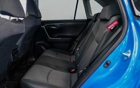 Toyota RAV4, 2021 год, 3 499 000 рублей, 10 фотография