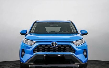 Toyota RAV4, 2021 год, 3 499 000 рублей, 17 фотография