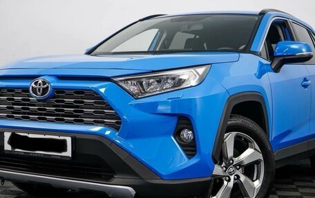 Toyota RAV4, 2021 год, 3 499 000 рублей, 16 фотография