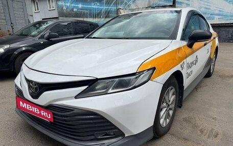 Toyota Camry, 2021 год, 1 650 000 рублей, 4 фотография