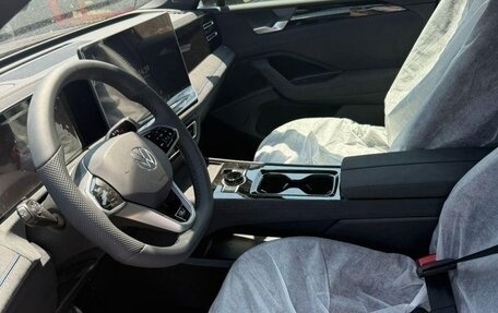 Volkswagen Tiguan, 2025 год, 4 500 000 рублей, 12 фотография