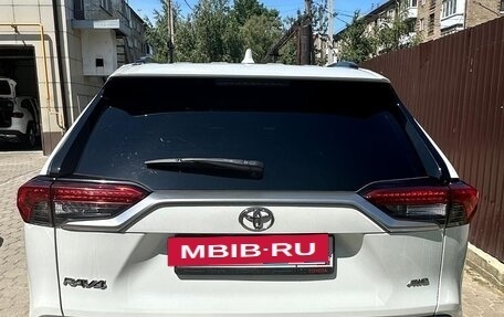 Toyota RAV4, 2020 год, 3 600 000 рублей, 4 фотография