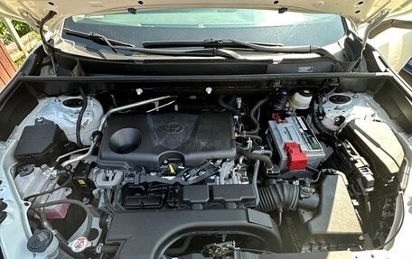 Toyota RAV4, 2020 год, 3 600 000 рублей, 9 фотография