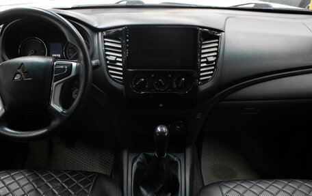 Mitsubishi L200 IV рестайлинг, 2022 год, 2 919 000 рублей, 9 фотография