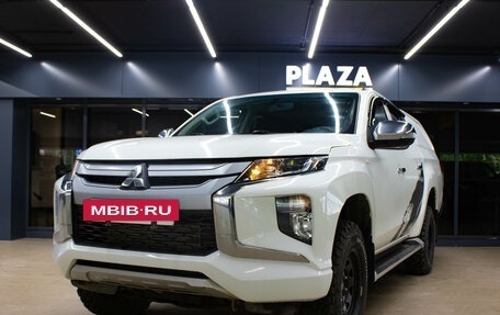Mitsubishi L200 IV рестайлинг, 2022 год, 2 919 000 рублей, 5 фотография