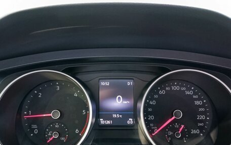 Volkswagen Tiguan II, 2018 год, 2 600 000 рублей, 16 фотография