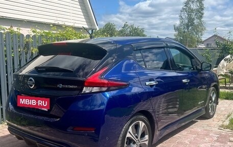 Nissan Leaf II, 2019 год, 1 900 000 рублей, 4 фотография