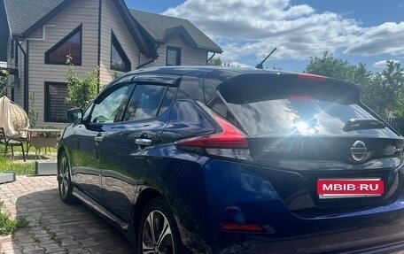 Nissan Leaf II, 2019 год, 1 900 000 рублей, 5 фотография