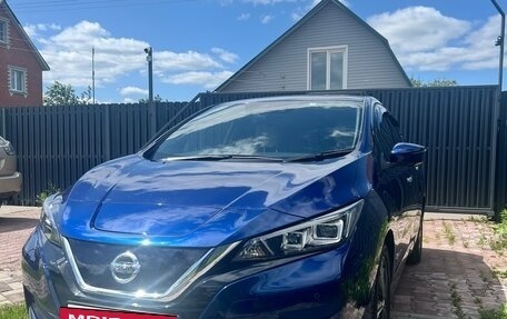 Nissan Leaf II, 2019 год, 1 900 000 рублей, 3 фотография