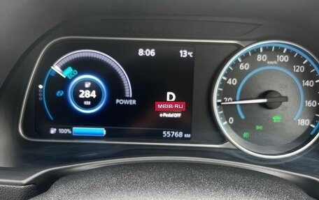 Nissan Leaf II, 2019 год, 1 900 000 рублей, 8 фотография