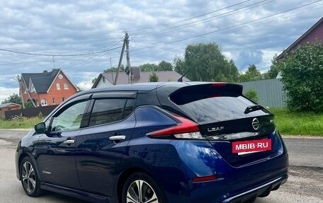 Nissan Leaf II, 2019 год, 1 900 000 рублей, 13 фотография