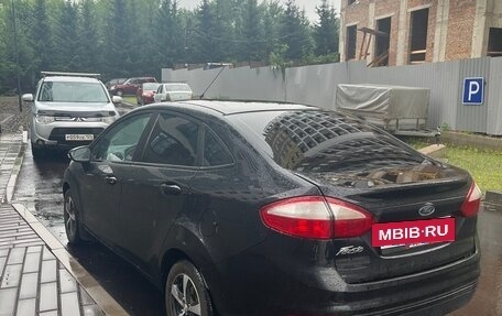 Ford Fiesta, 2015 год, 850 000 рублей, 6 фотография